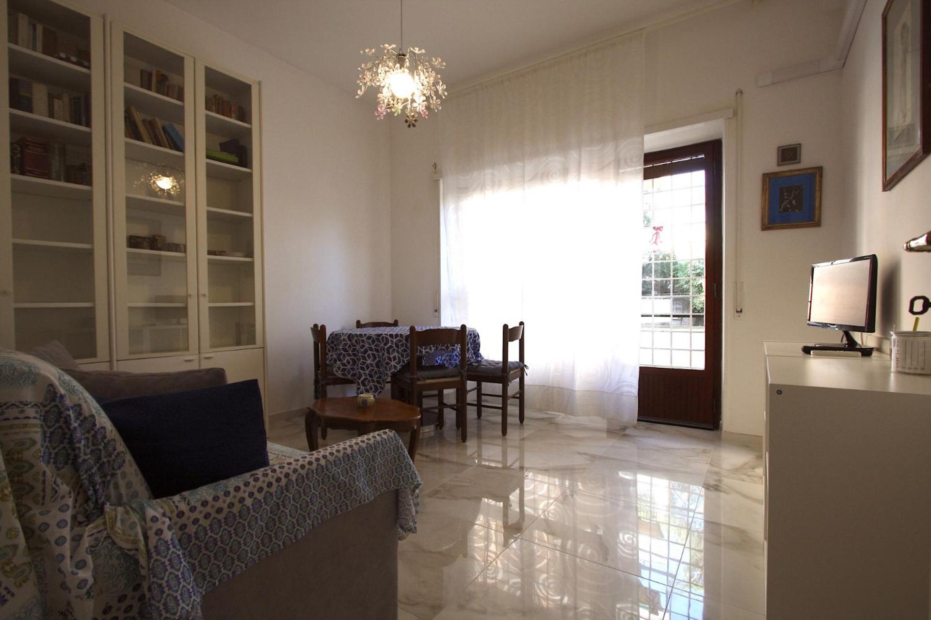 Graziano House * Rome